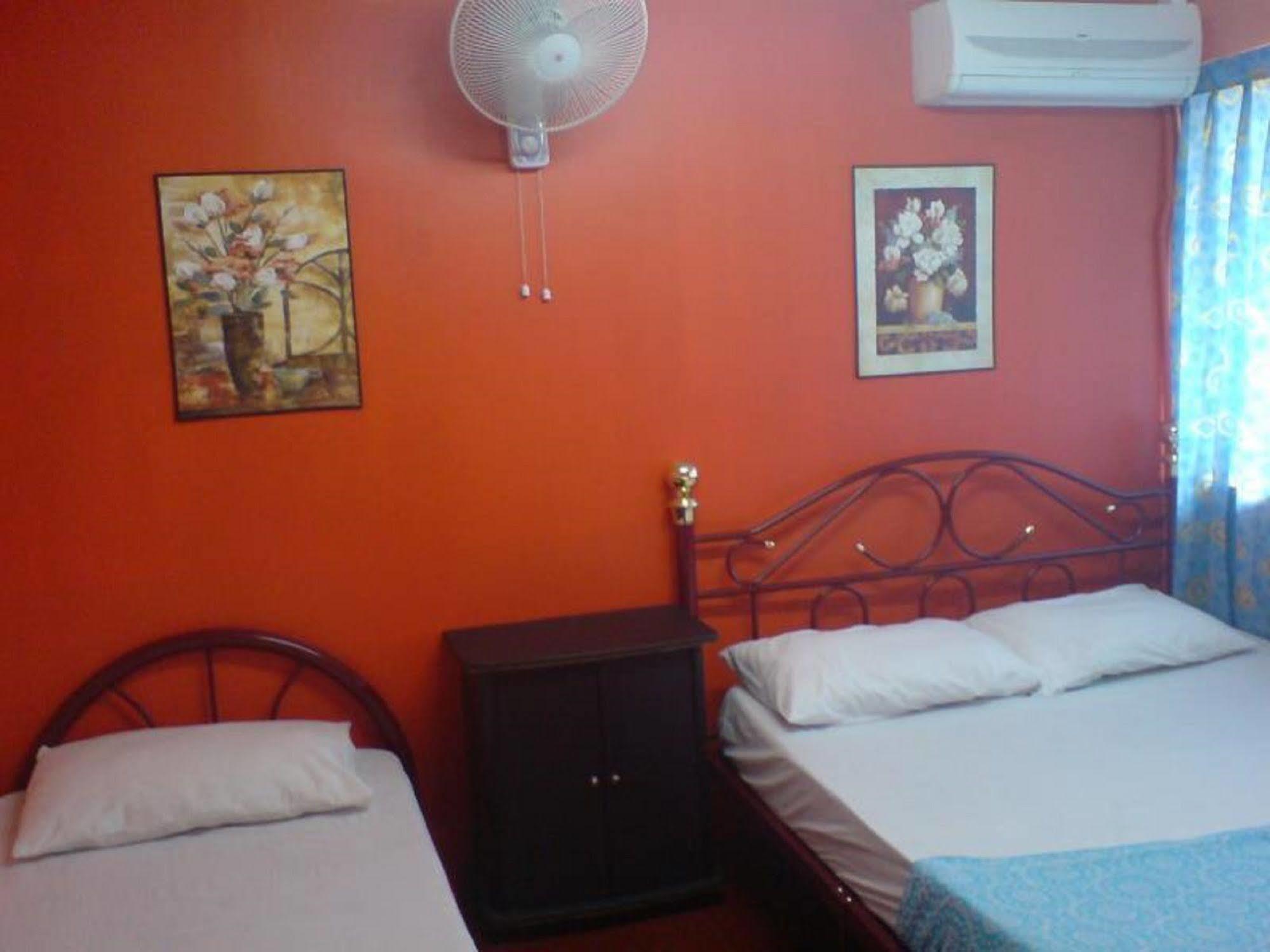 Stay In Lodge Kota Kinabalu Eksteriør billede